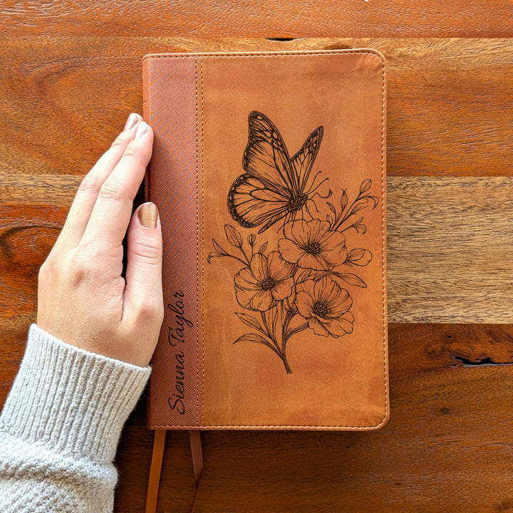 Biblia Personalizada NVI tamaño personal – Letra grande, marrón | Corona de Espinas