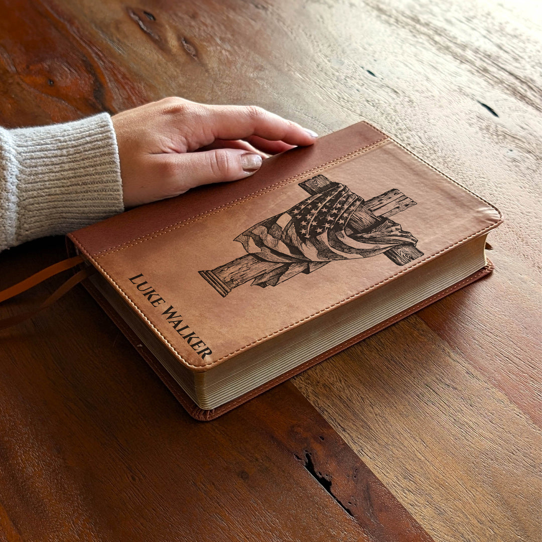 Biblia Personalizada NVI tamaño personal – Letra grande, marrón | Corona de Espinas