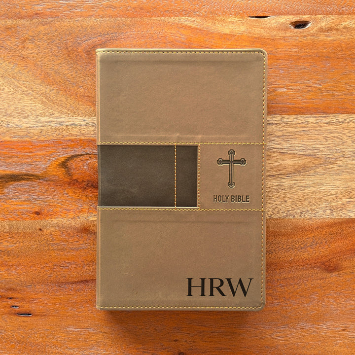 Biblia NVI Personalizada para Niños - Rosa | Nombre grabado