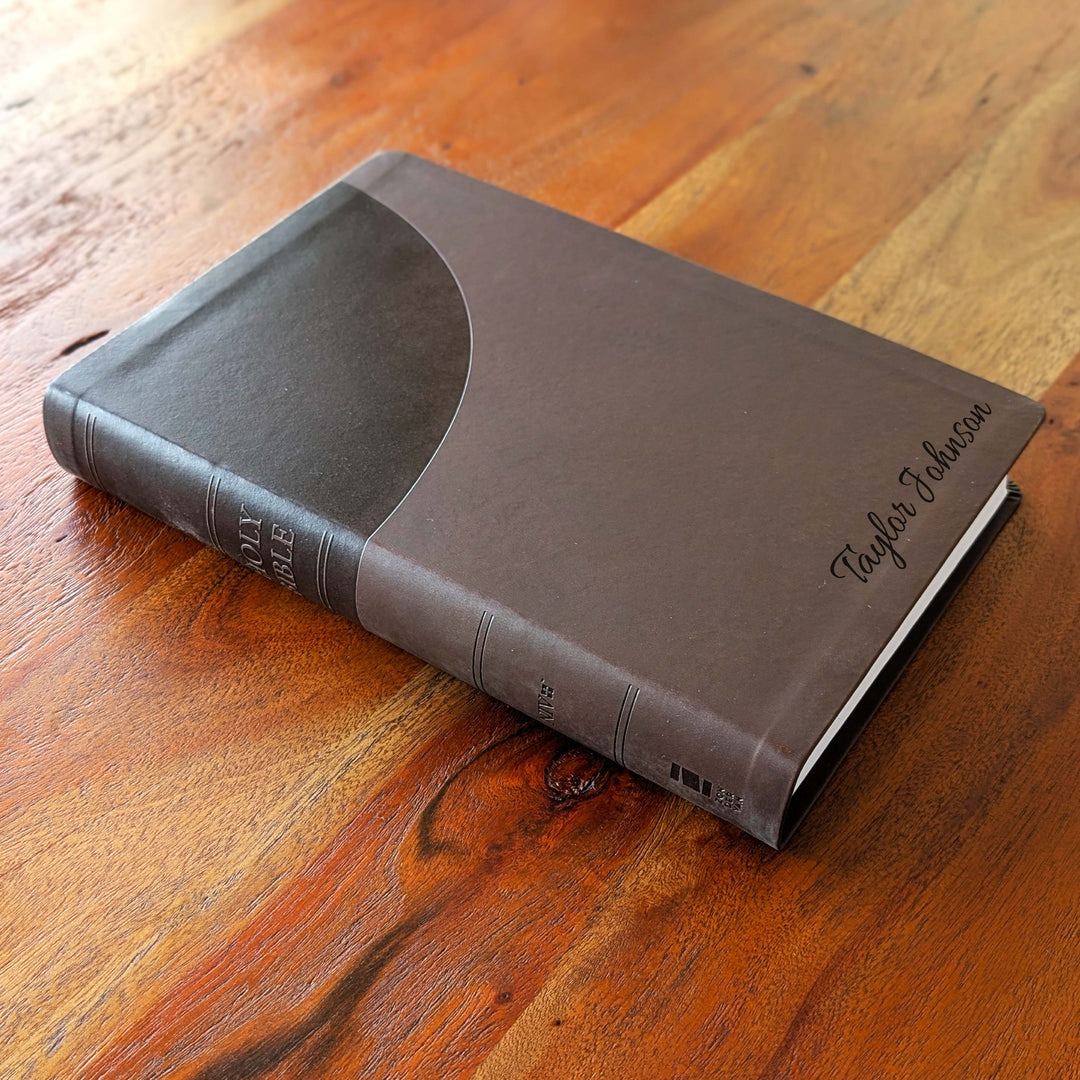 Biblia NVI Personalizada para Niños - Rosa | Nombre grabado
