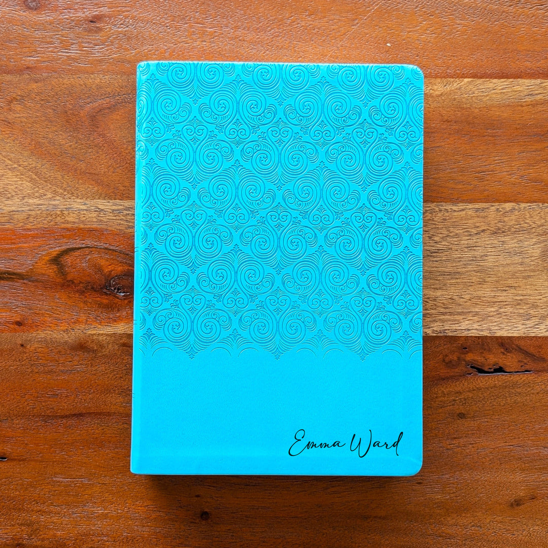 Biblia NVI Personalizada para Niños - Rosa | Nombre grabado