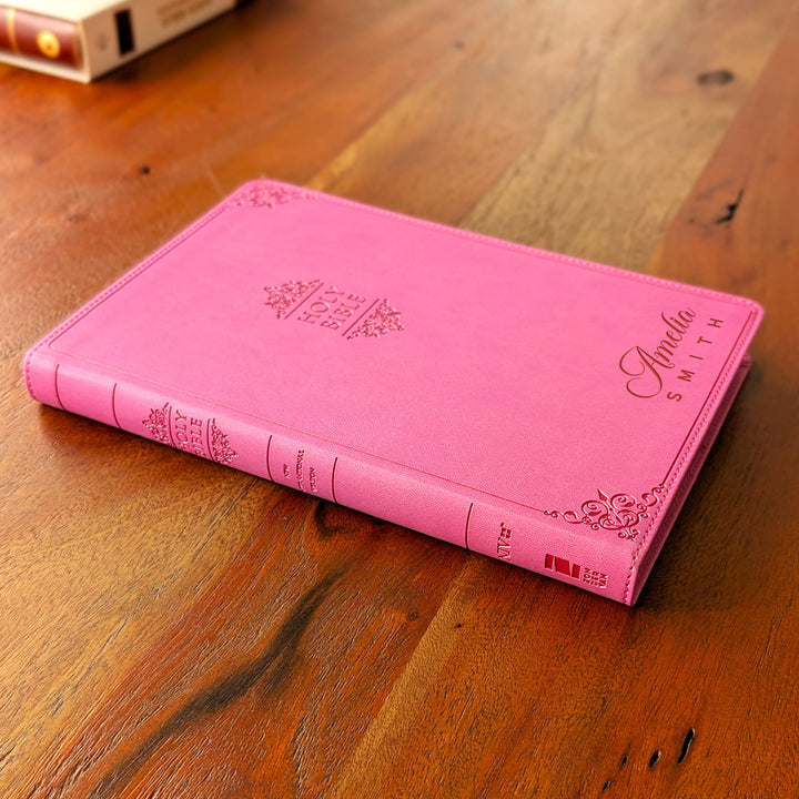 Biblia NVI Personalizada para Niños - Rosa | Nombre grabado