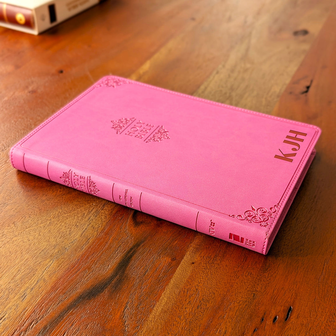Biblia NVI Personalizada para Niños - Rosa | Nombre grabado
