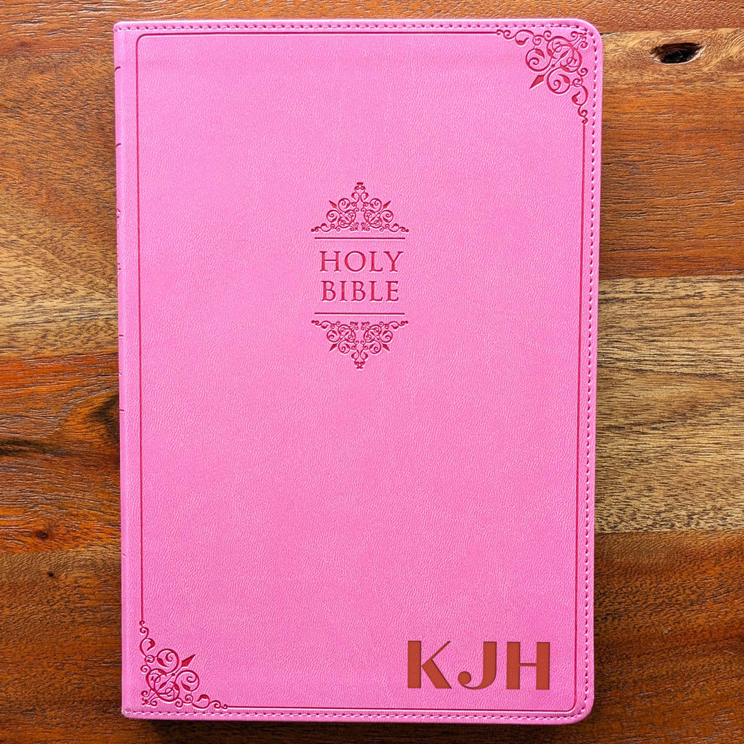 Biblia NVI Personalizada para Niños - Rosa | Nombre grabado