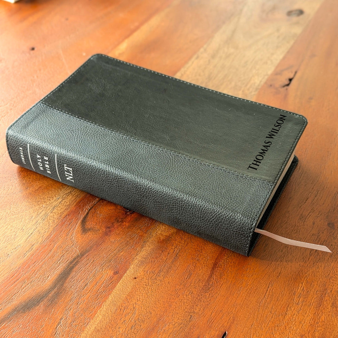Biblia con letra súper gigante ESV personalizada – Borgoña | Girasol