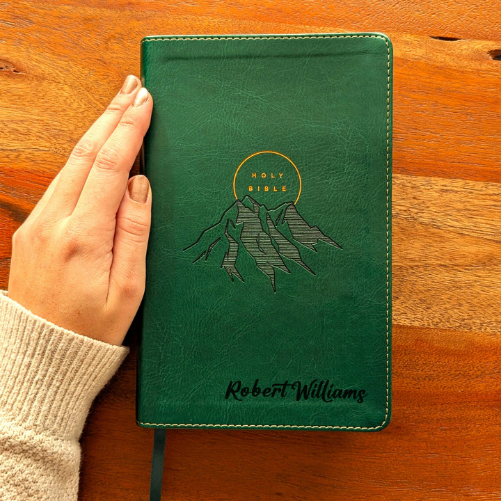 Biblia con letra súper gigante ESV personalizada – Borgoña | Girasol