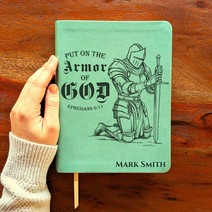 Biblia con diario NLT personalizada – Verde salvia | Knight Efesios