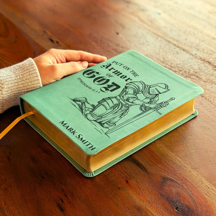 Biblia con diario NLT personalizada – Verde salvia | Knight Efesios