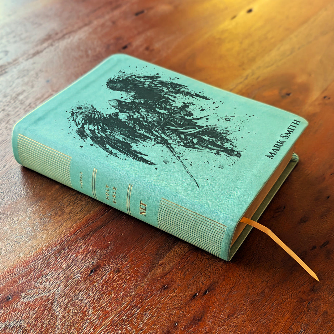 Biblia NLT para diario personalizada – Verde salvia | Arcángel Miguel