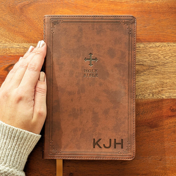 Biblia NVI Personalizada para Niños - Rosa | Nombre grabado