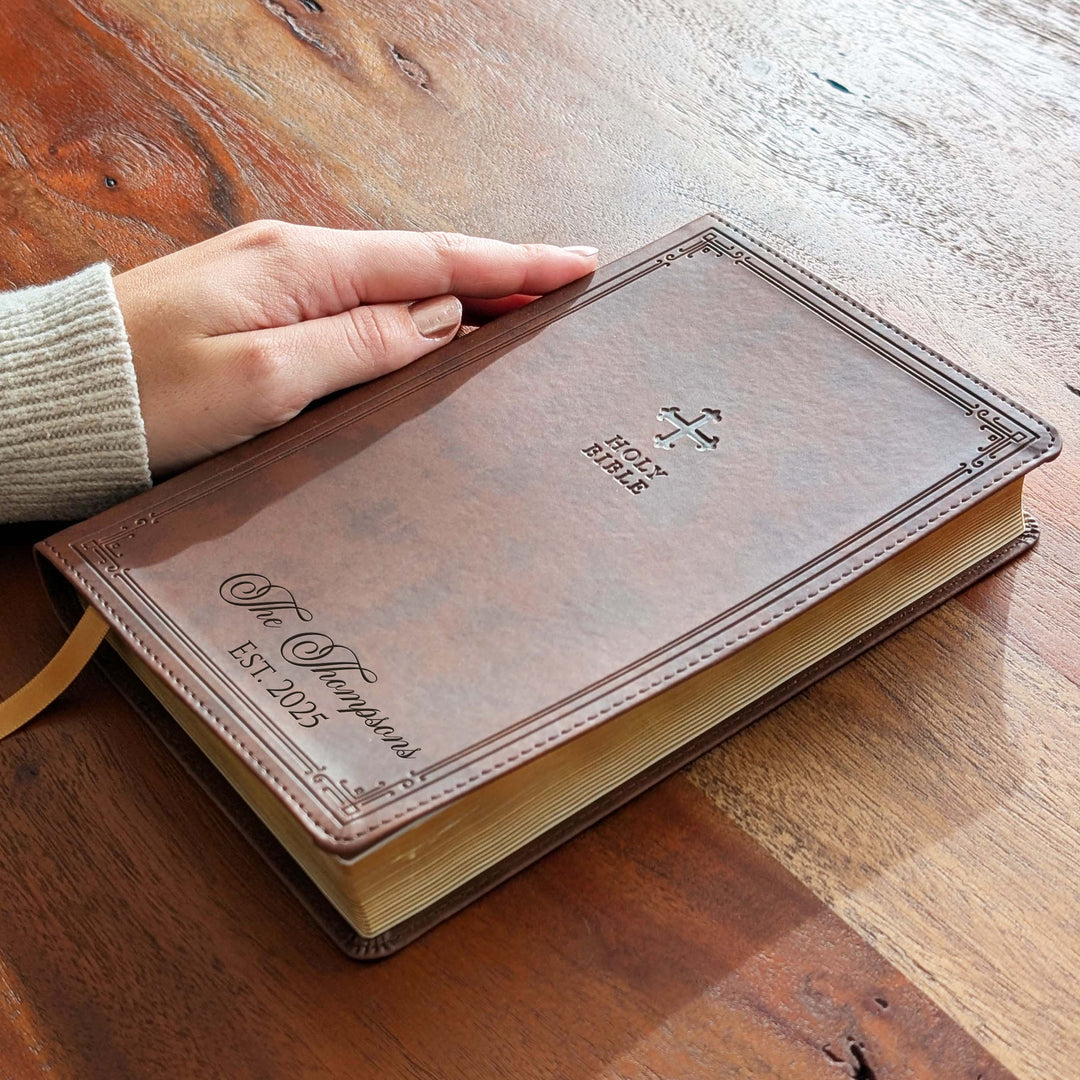 Biblia NVI Personalizada para Niños - Rosa | Nombre grabado