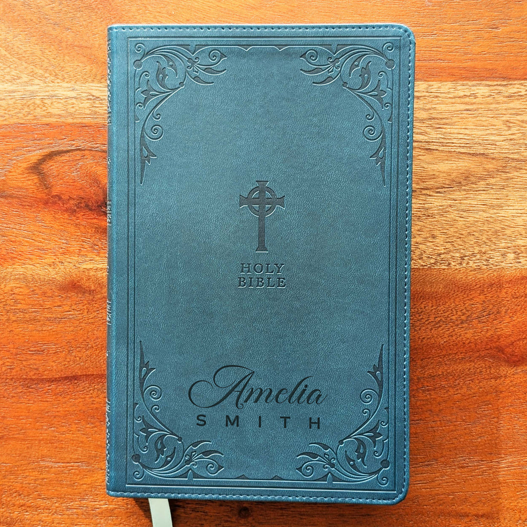 Biblia NVI Personalizada para Niños - Rosa | Nombre grabado