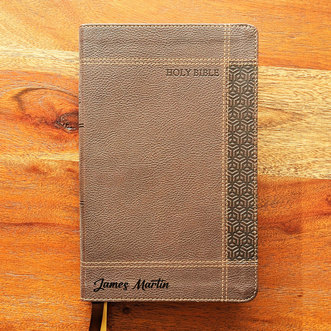 Biblia NVI Personalizada para Niños - Rosa | Nombre grabado