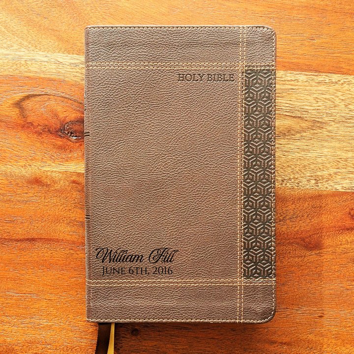 Biblia NVI Personalizada para Niños - Rosa | Nombre grabado