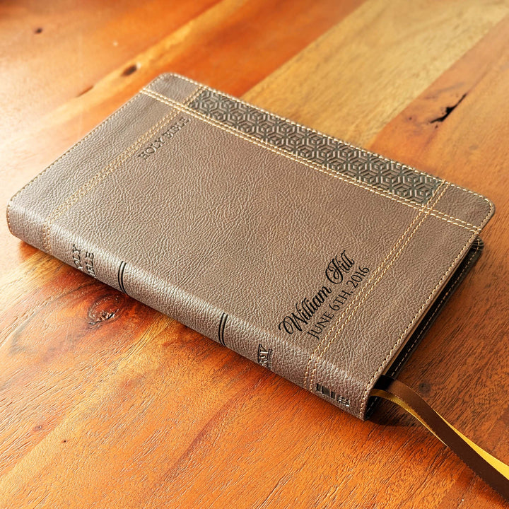 Biblia NVI Personalizada para Niños - Rosa | Nombre grabado