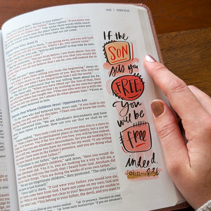 Biblia NVI Personalizada para Niños - Rosa | Nombre grabado