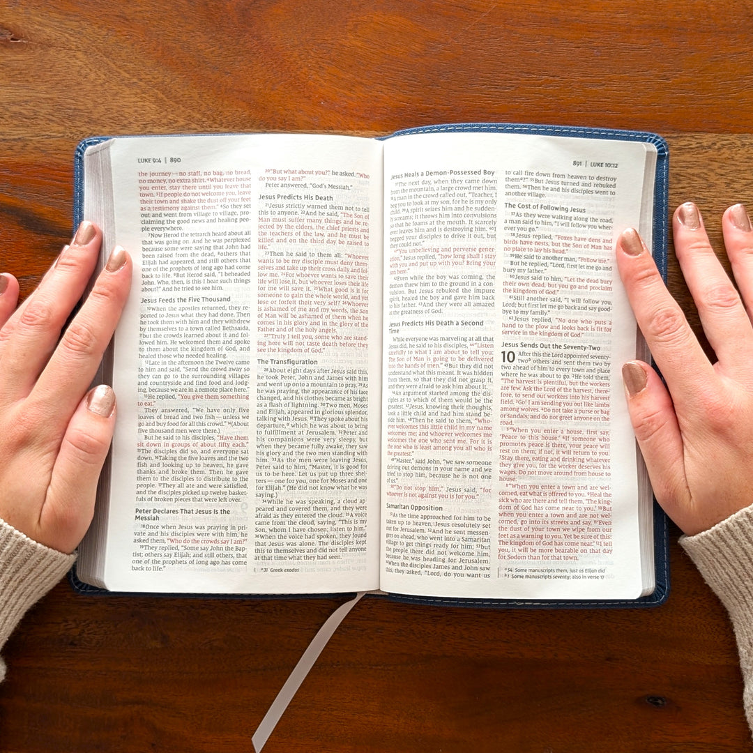 Personalized NIV Thinline Bible for Teens –  Navy | Engraved Name