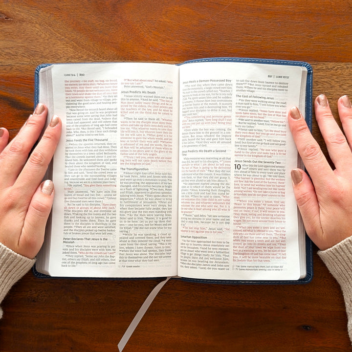 Personalized NIV Thinline Bible for Teens –  Navy | Engraved Name