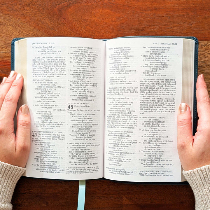 Biblia NVI Personalizada para Niños - Rosa | Nombre grabado