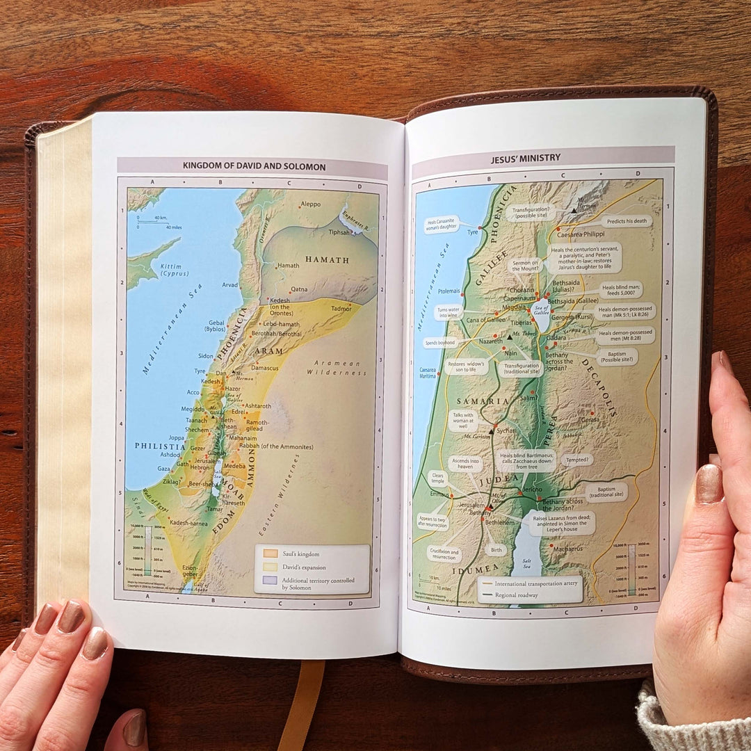 Biblia NVI Personalizada para Niños - Rosa | Nombre grabado