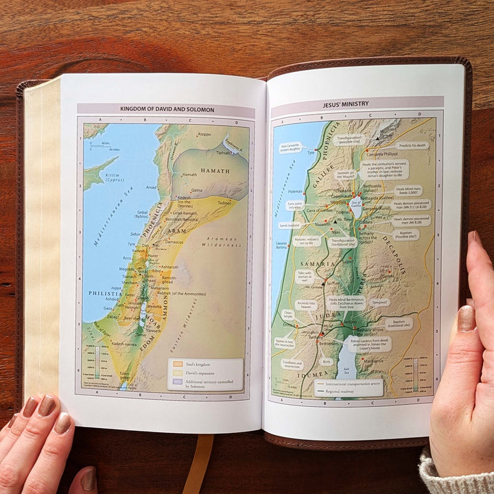 Biblia NVI Personalizada para Niños - Rosa | Nombre grabado