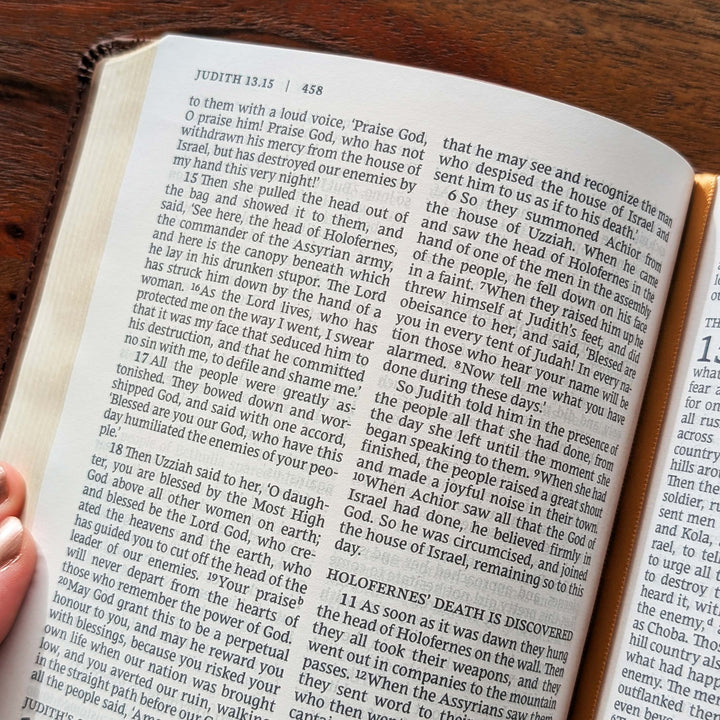 Biblia NVI Personalizada para Niños - Rosa | Nombre grabado